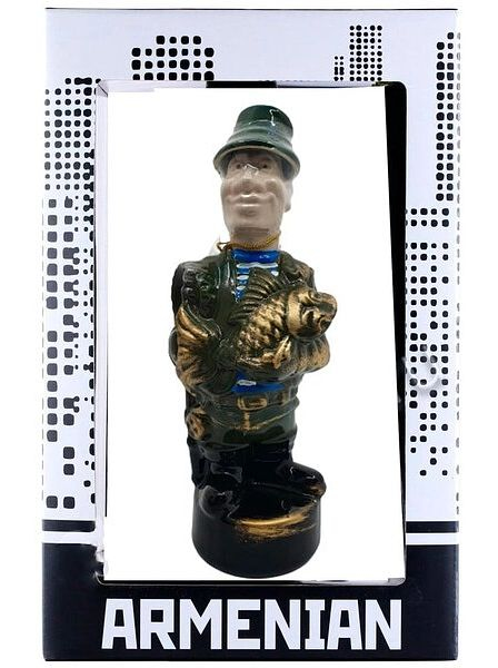 Армянский коньяк "Семь звезд 7 лет" 0,33л в п/у (Рыбак)