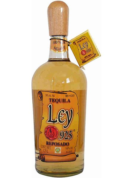 Текила "Лей 925. Репосадо" 1,75л